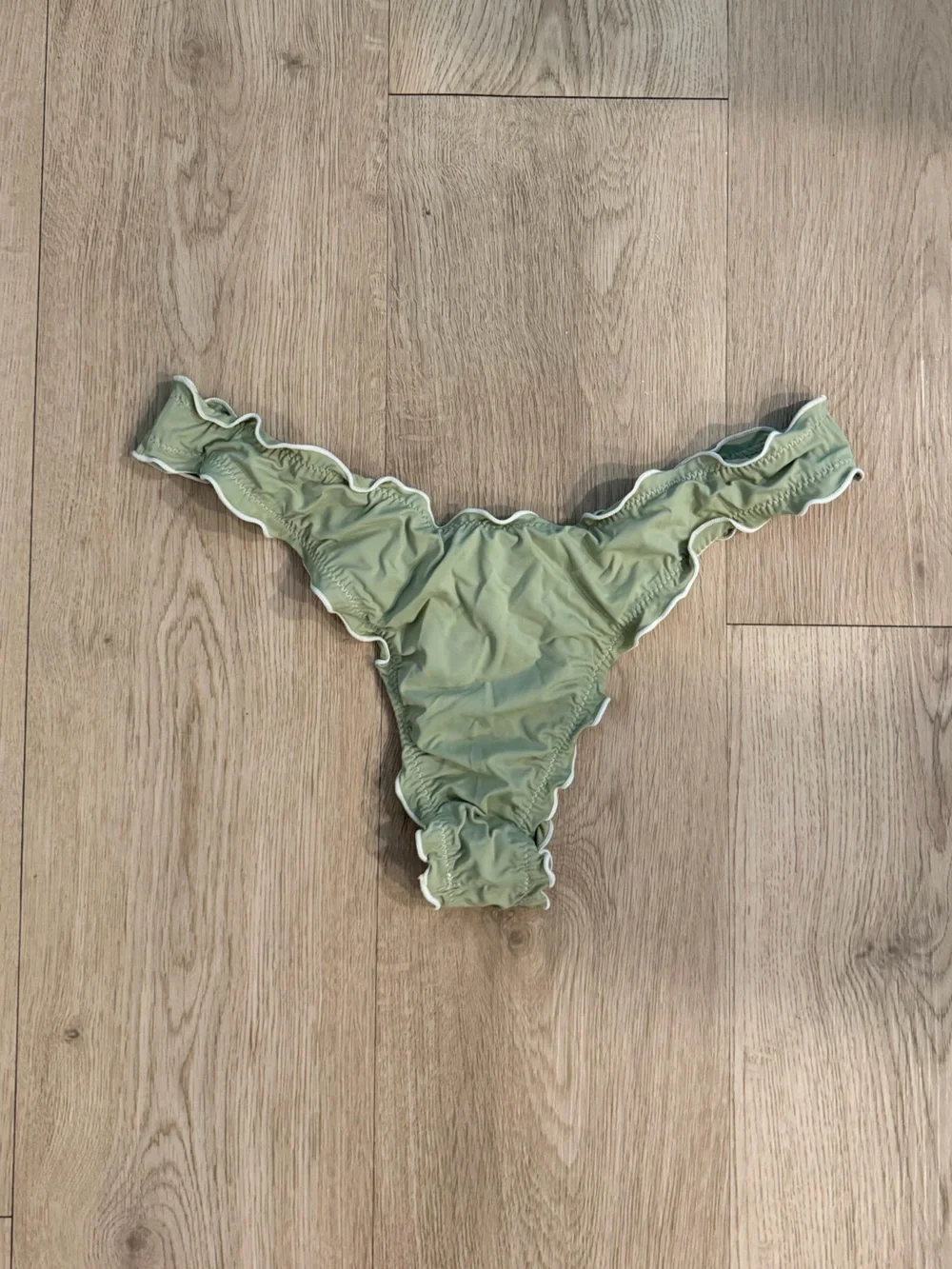 NWT Sage Green Ruffle Bikini Bottoms - hygiene liner still attached - Picture 3 of 5